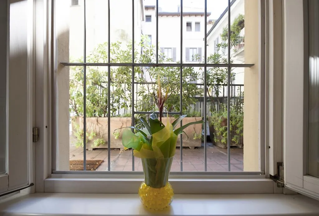 Manzoni Studio Apartment Milan